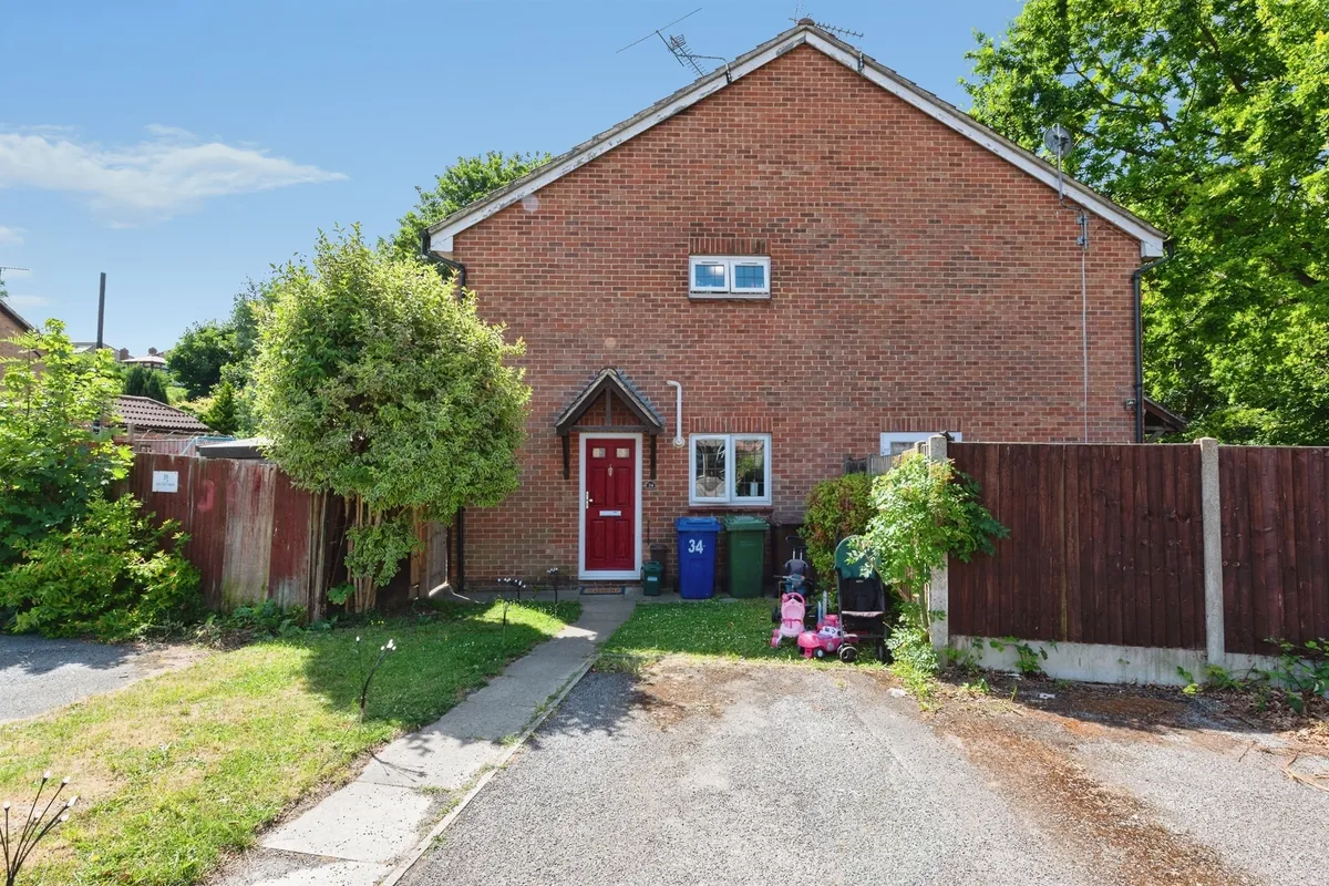 Kiln Way, Badgers Dene, Grays