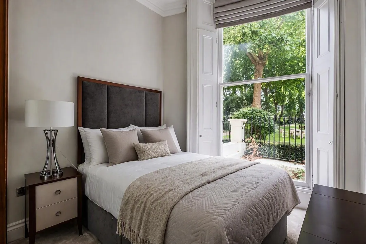 Garden House, Kensington Gardens Square, London, W2 photo 8