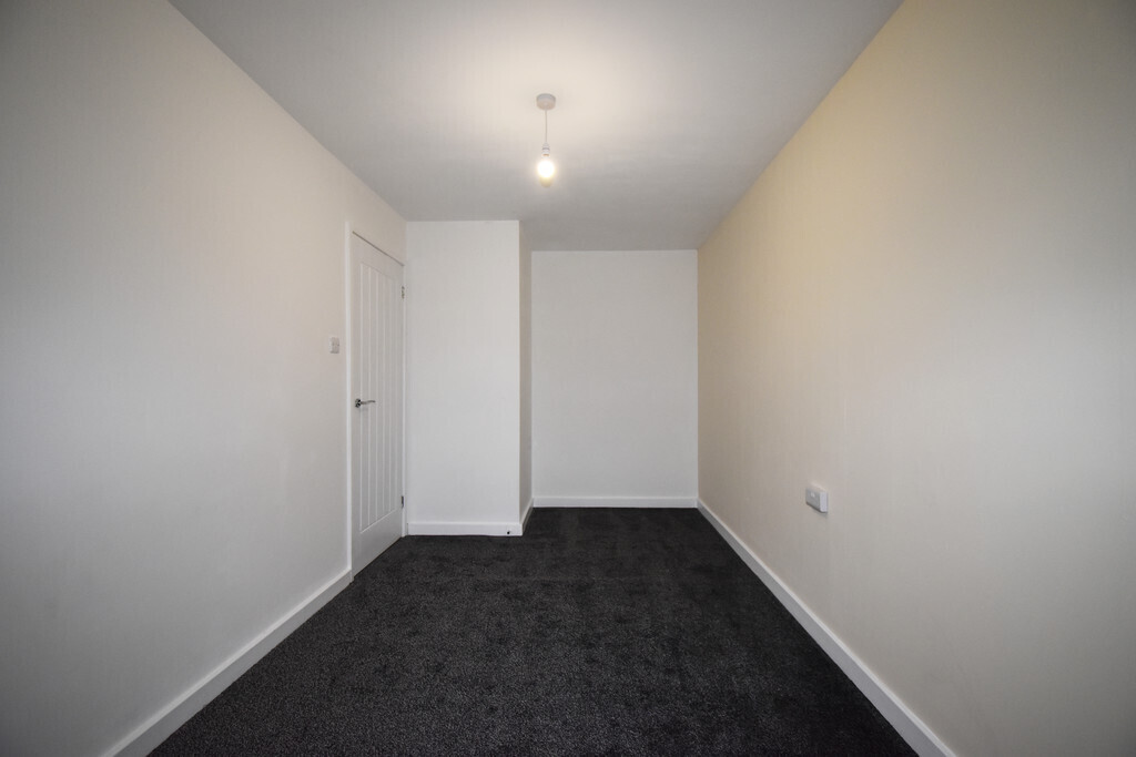 Marlwood Close, Longford, Coventry Image 7