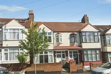 Fishponds Road, LONDON