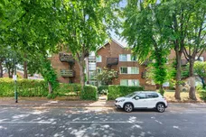 Cedar Road, Sutton