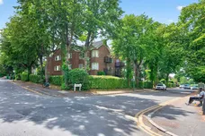 Cedar Road, Sutton