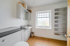 Farnborough Road, Farnham, GU9 photo 13