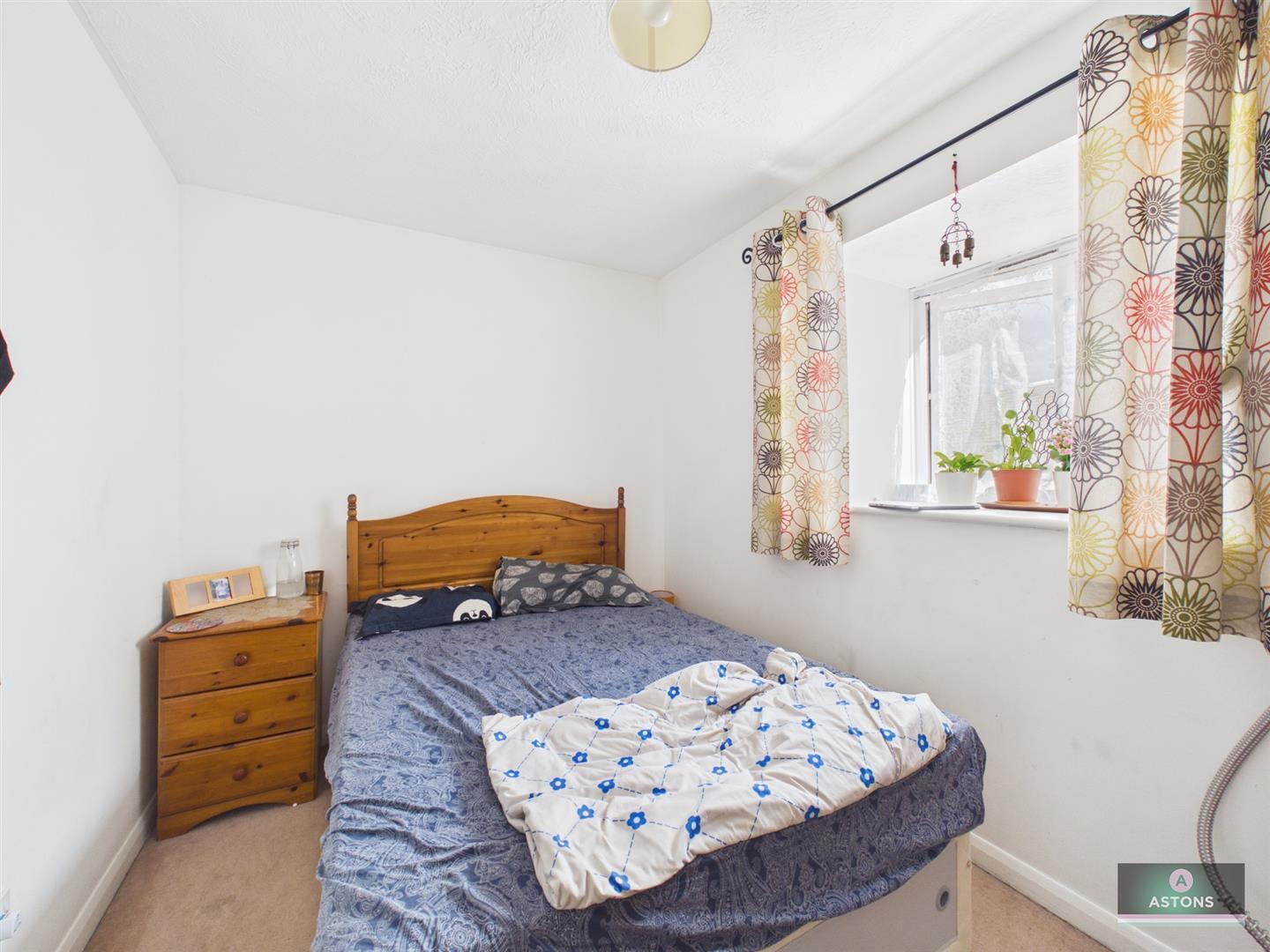 Fenchurch Road, Maidenbower, Crawley Image 7
