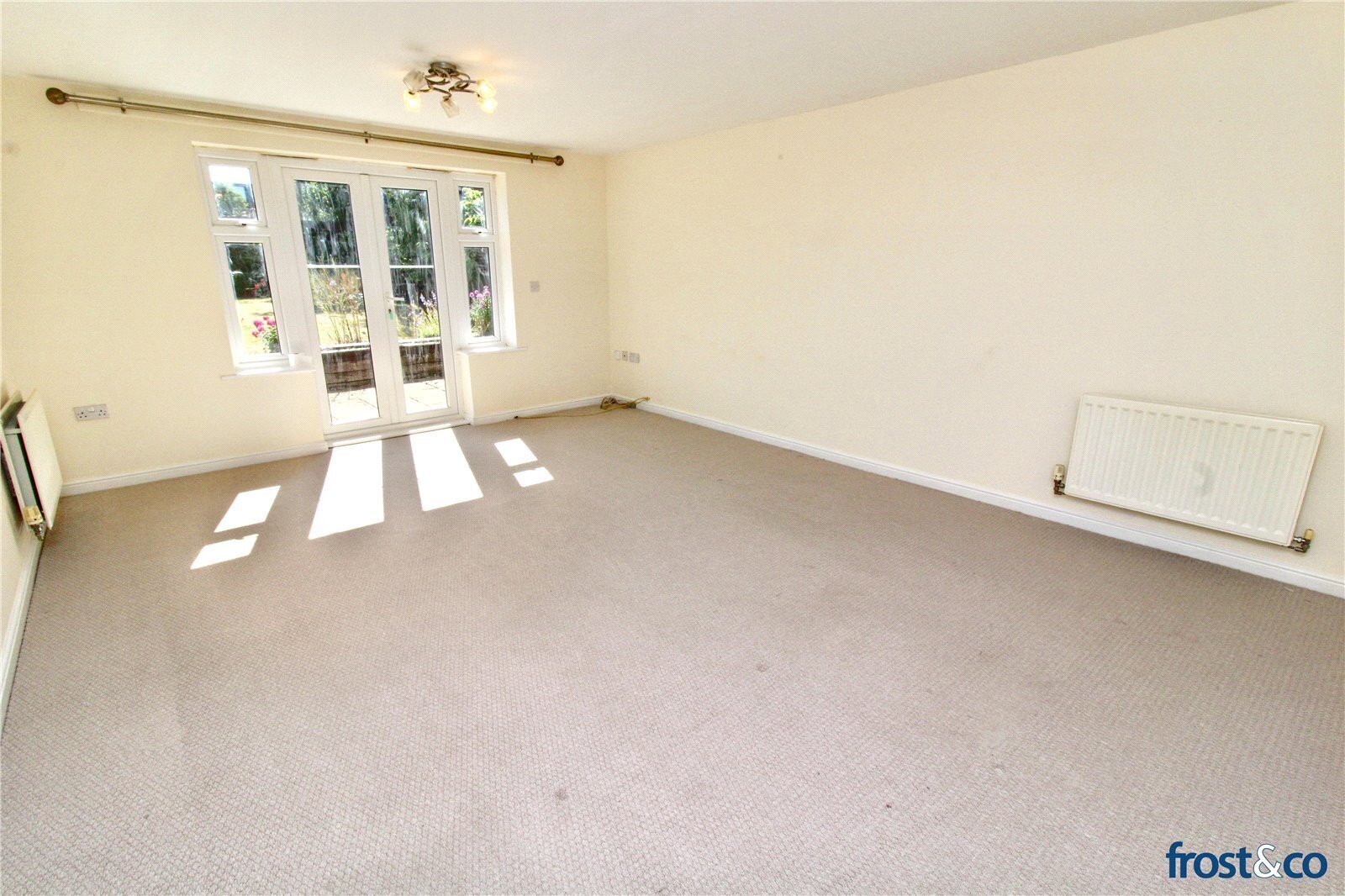 Ash Gardens, Hamworthy, Poole, Dorset, BH15 Image 2