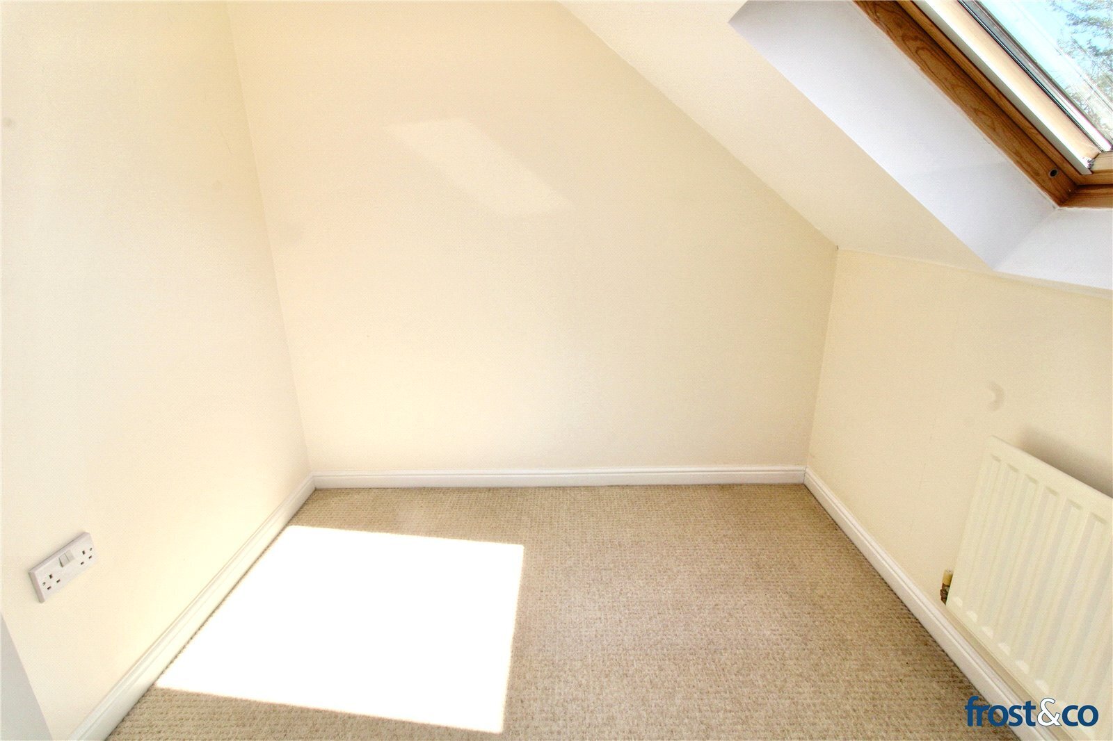 Ash Gardens, Hamworthy, Poole, Dorset, BH15 Image 15