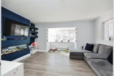 Fullers Avenue, Watford