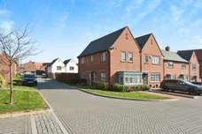 Fullers Avenue, Watford
