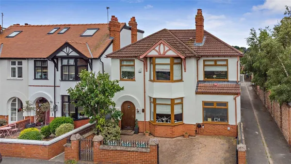 Laurel Grove, Hoole, CH2 photo 1