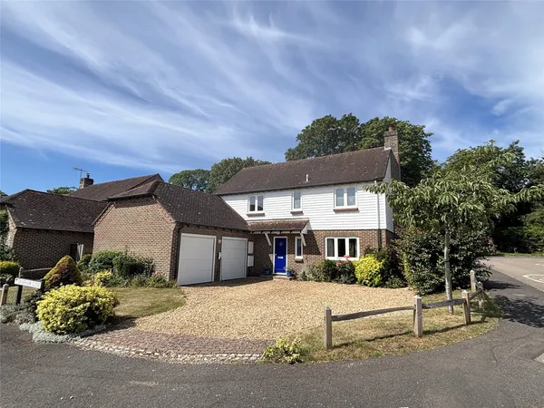 Graffham Close, Chichester, PO19 photo 1