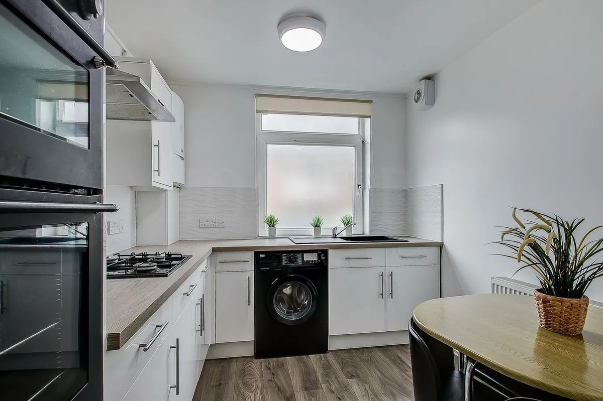 Dollis Hill Lane, London, NW2