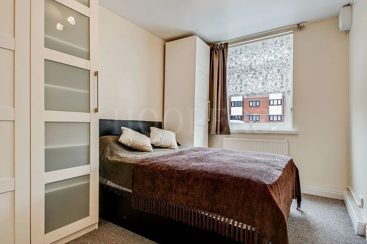Dollis Hill Lane, London, NW2