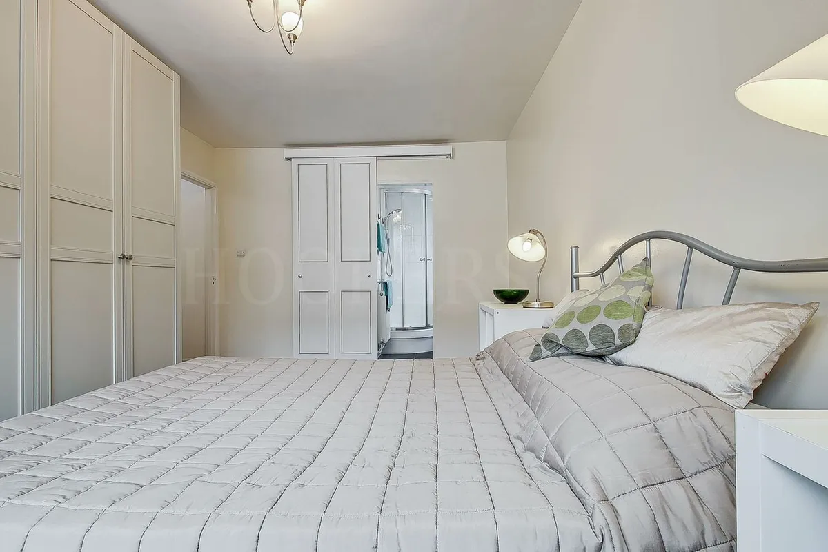 Dollis Hill Lane, London, NW2