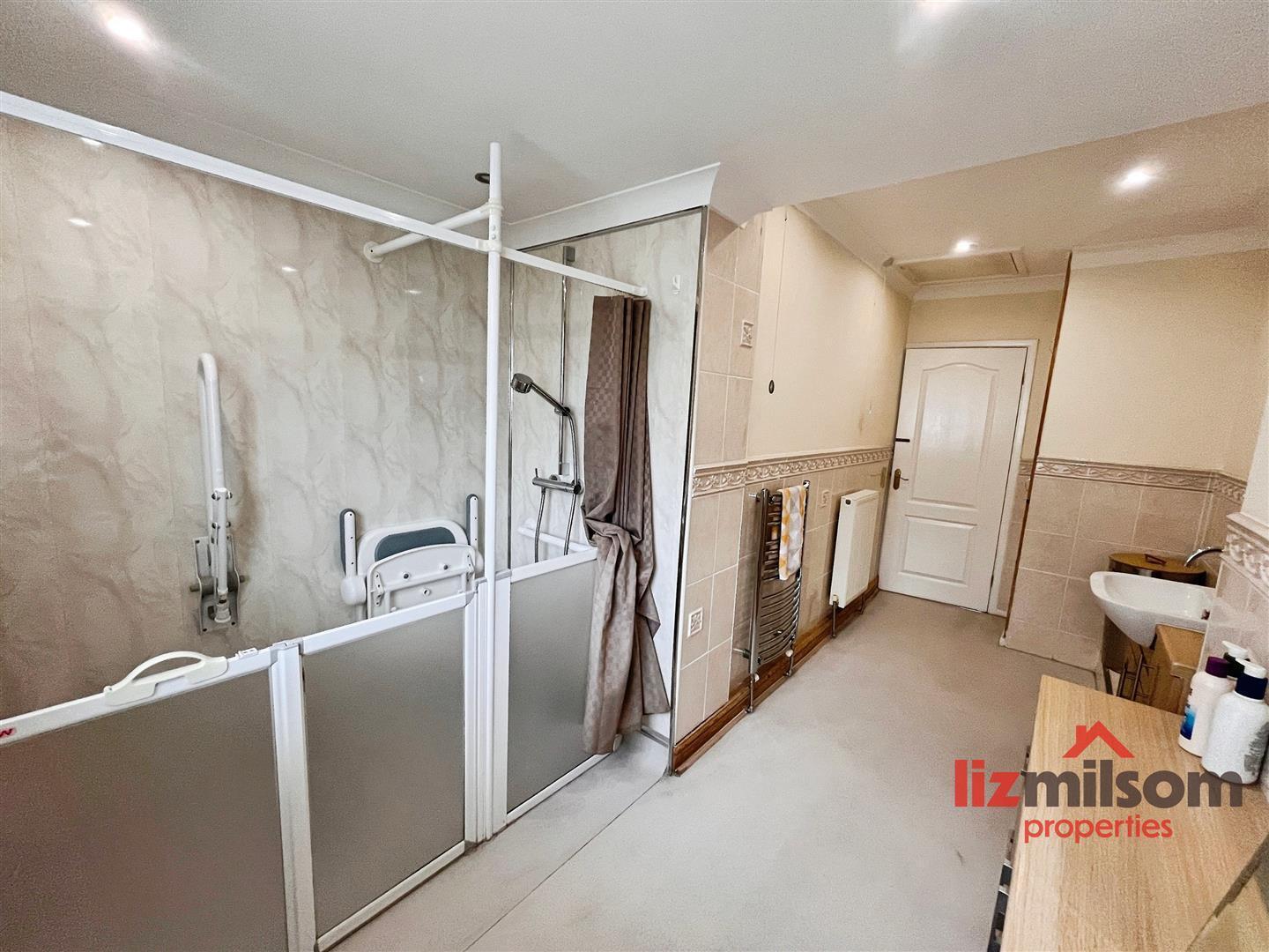 Oldfield Drive, Swadlincote Image 12