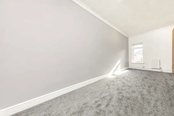 Station Road, Addlestone, KT15 photo 4
