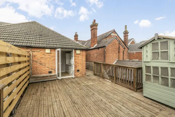 Station Road, Addlestone, KT15 photo 5