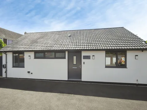 Laxton Close, TAUNTONphoto