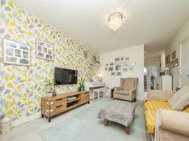 Willow Crescent, Colchester thumb 3