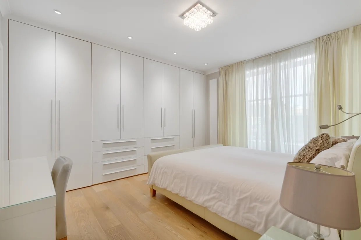 Boardwalk Place, E14 photo 12