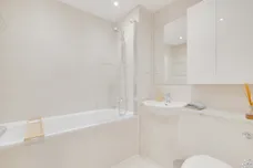 Boardwalk Place, E14 photo 15