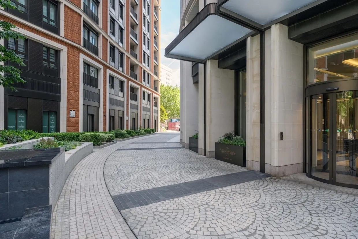 Westmark Tower Paddington W2 photo 17