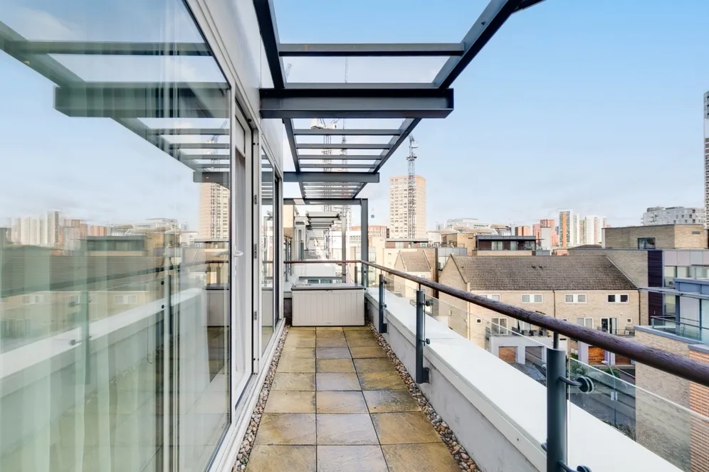 Boardwalk Place, E14 photo 23
