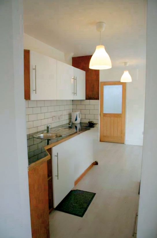 One Bedroom Ground Floor Flat with Garden for Rent  Wallcote Avenue, NW2 Image 4