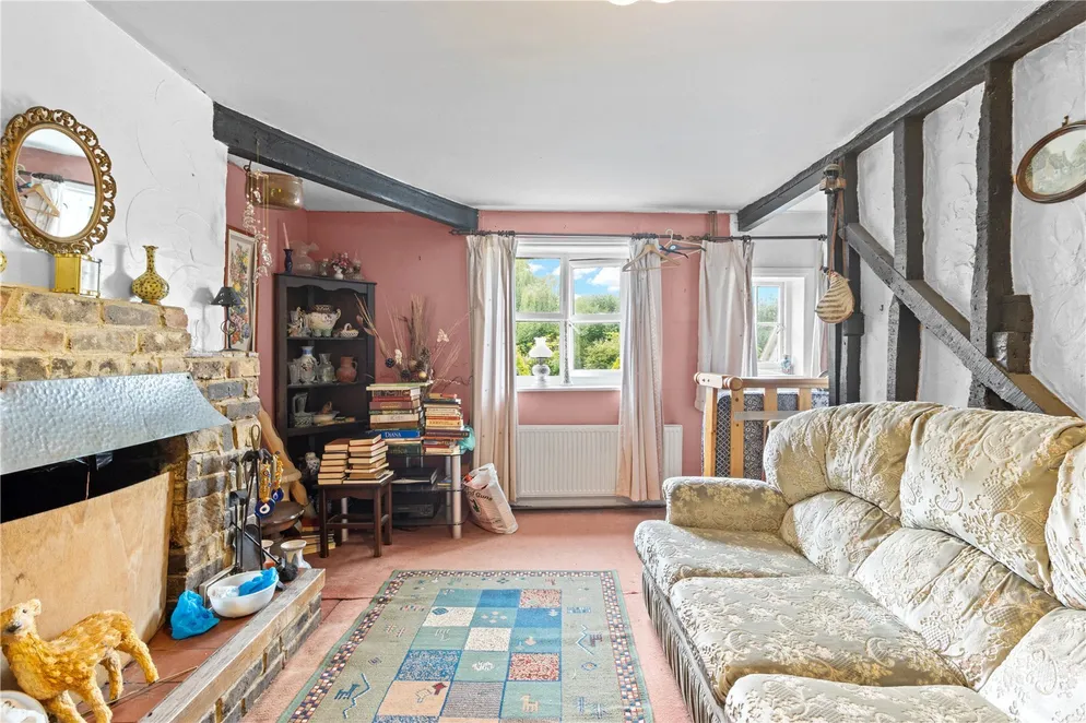 Property carousel item 4