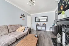 Lyndhurst Gardens, Enfield