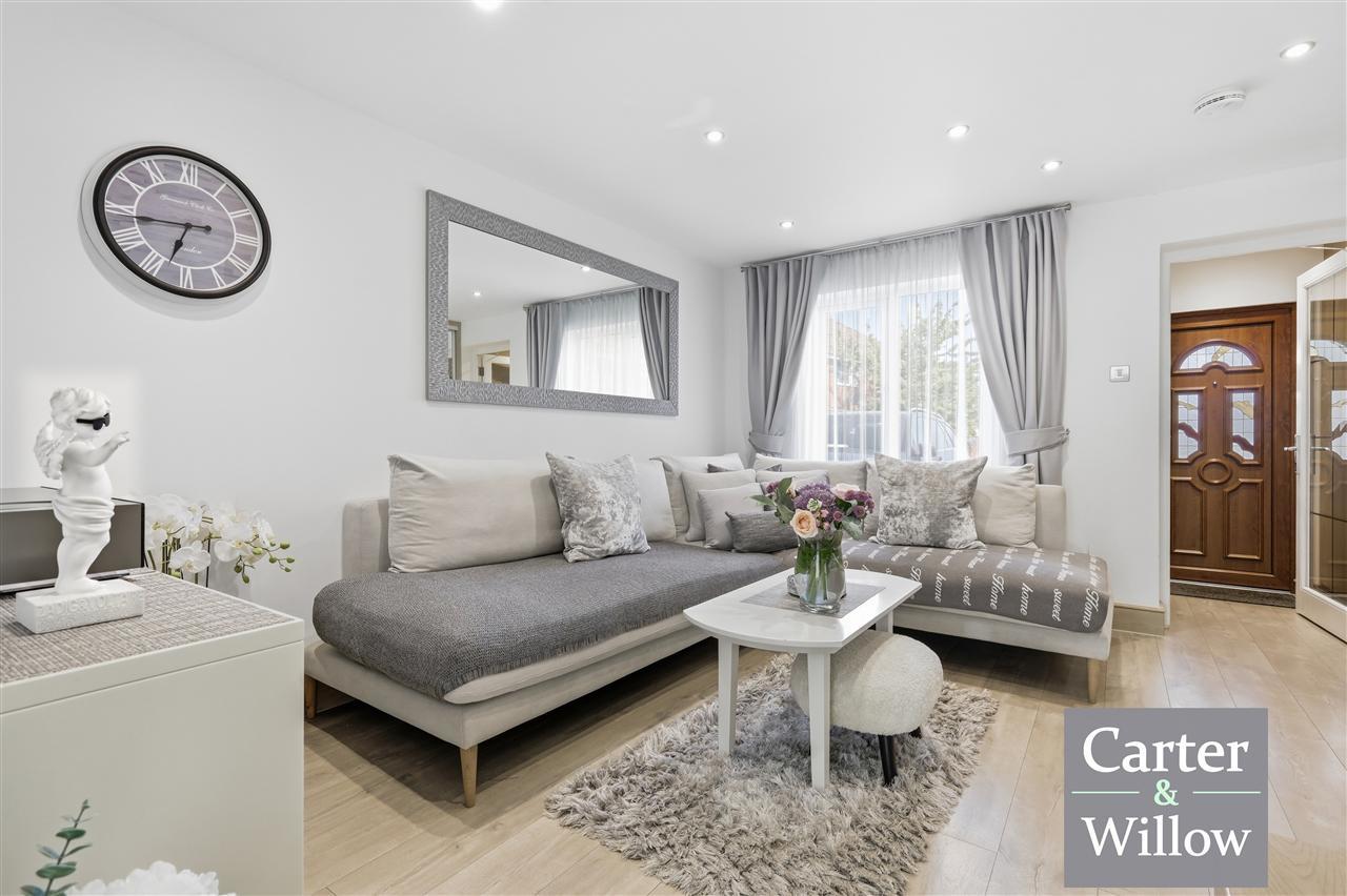 Burdetts Road, Dagenham, Essex Image 7