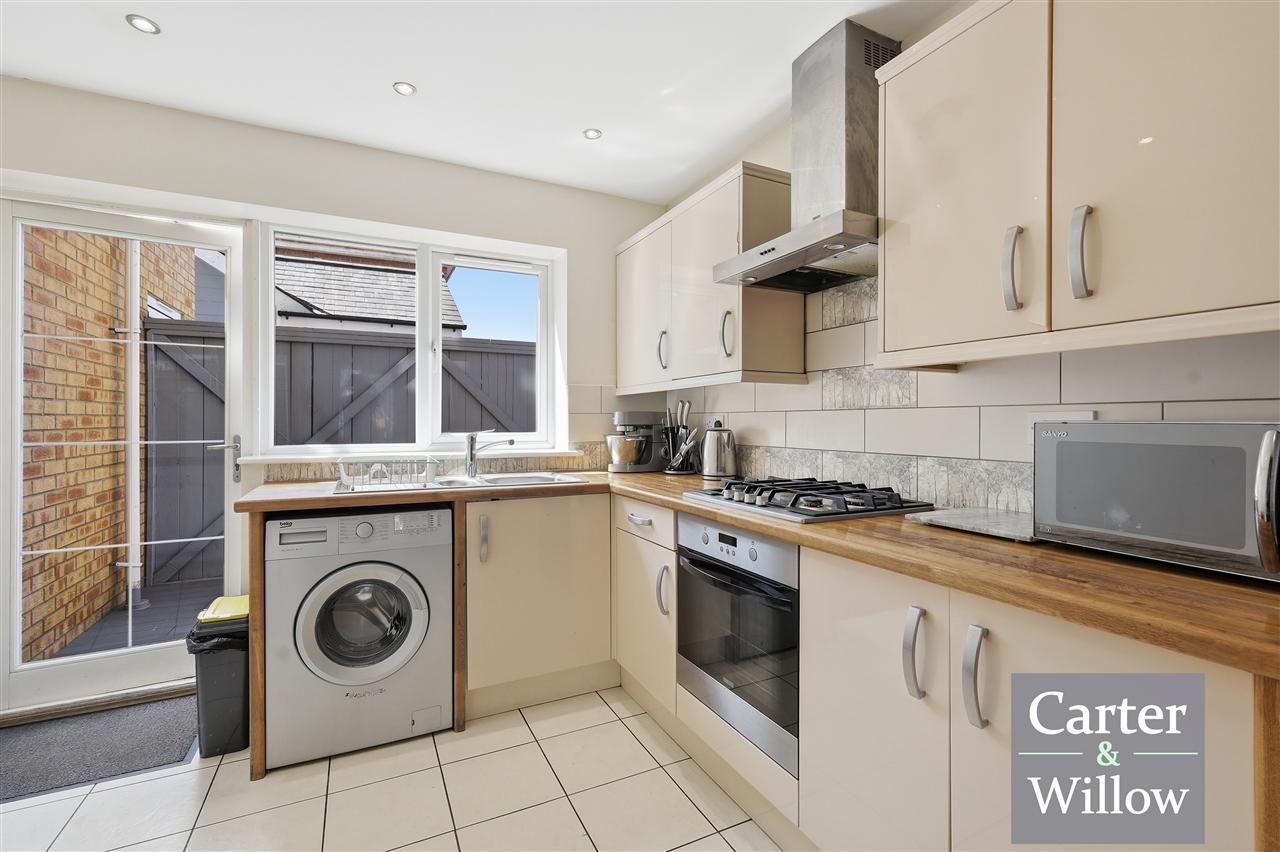 Burdetts Road, Dagenham, Essex Image 10