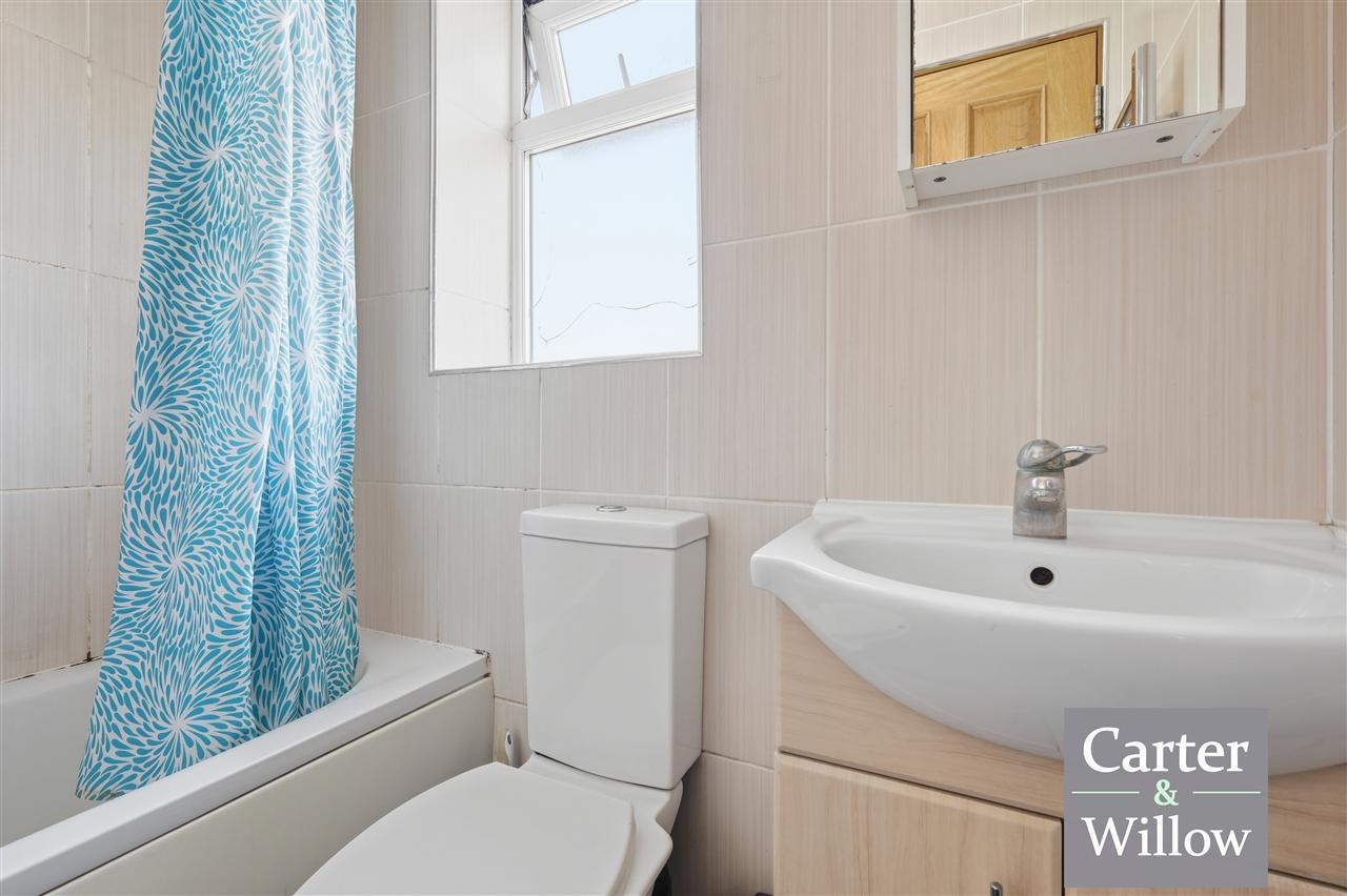 Burdetts Road, Dagenham, Essex Image 19
