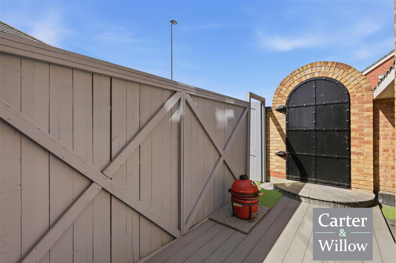 Burdetts Road, Dagenham, Essex Image 28