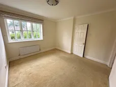 Kemsley Chase, Farnham Royal, SL2 photo 10