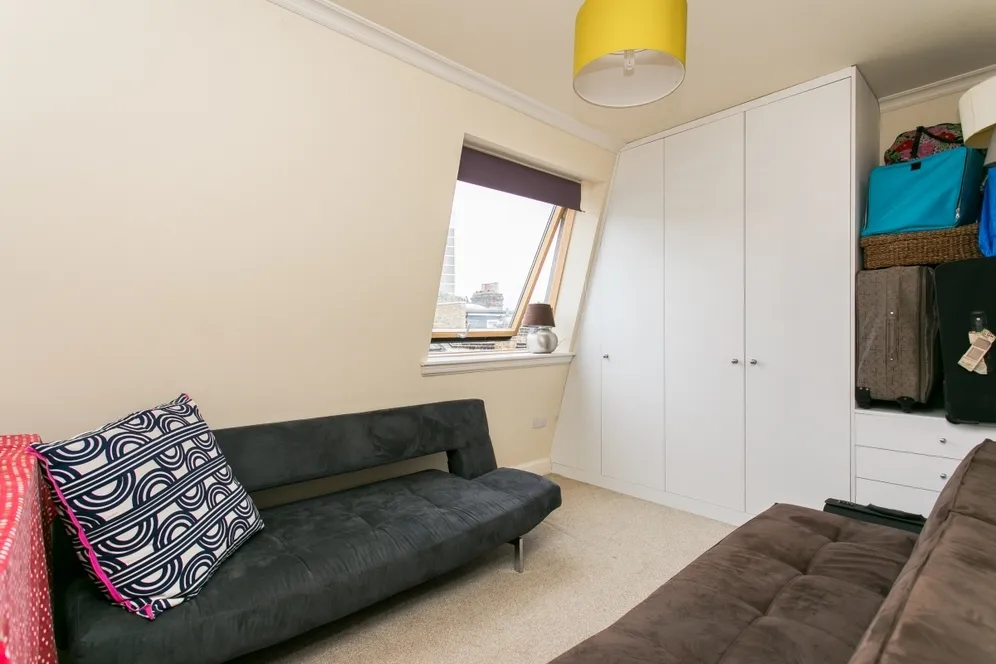 Larkhall Lane Clapham SW4 photo 2