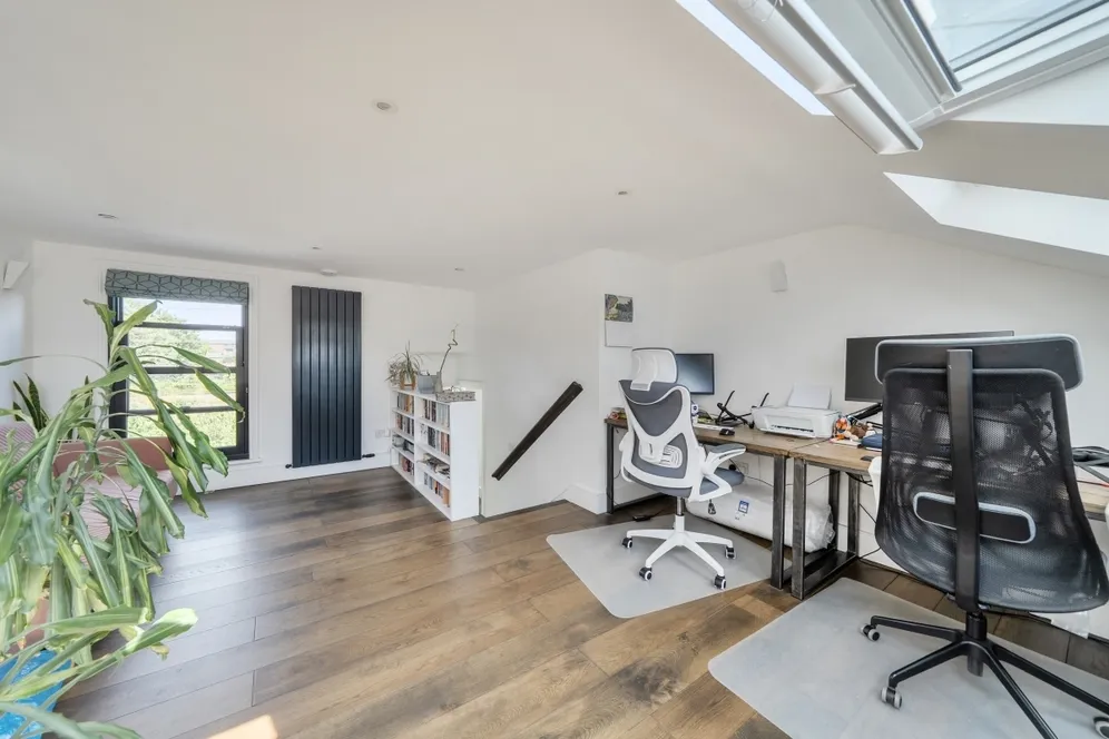 Beaconsfield Road London N15 photo 5