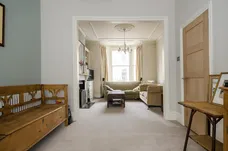 Tregarvon Road London SW11 photo 4