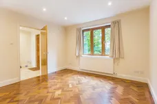 Vicarage Way Gerrards Cross SL9 photo 9