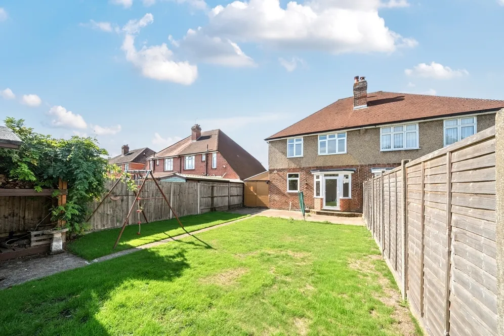 Luccombe Road Upper Shirley SO15 photo 8