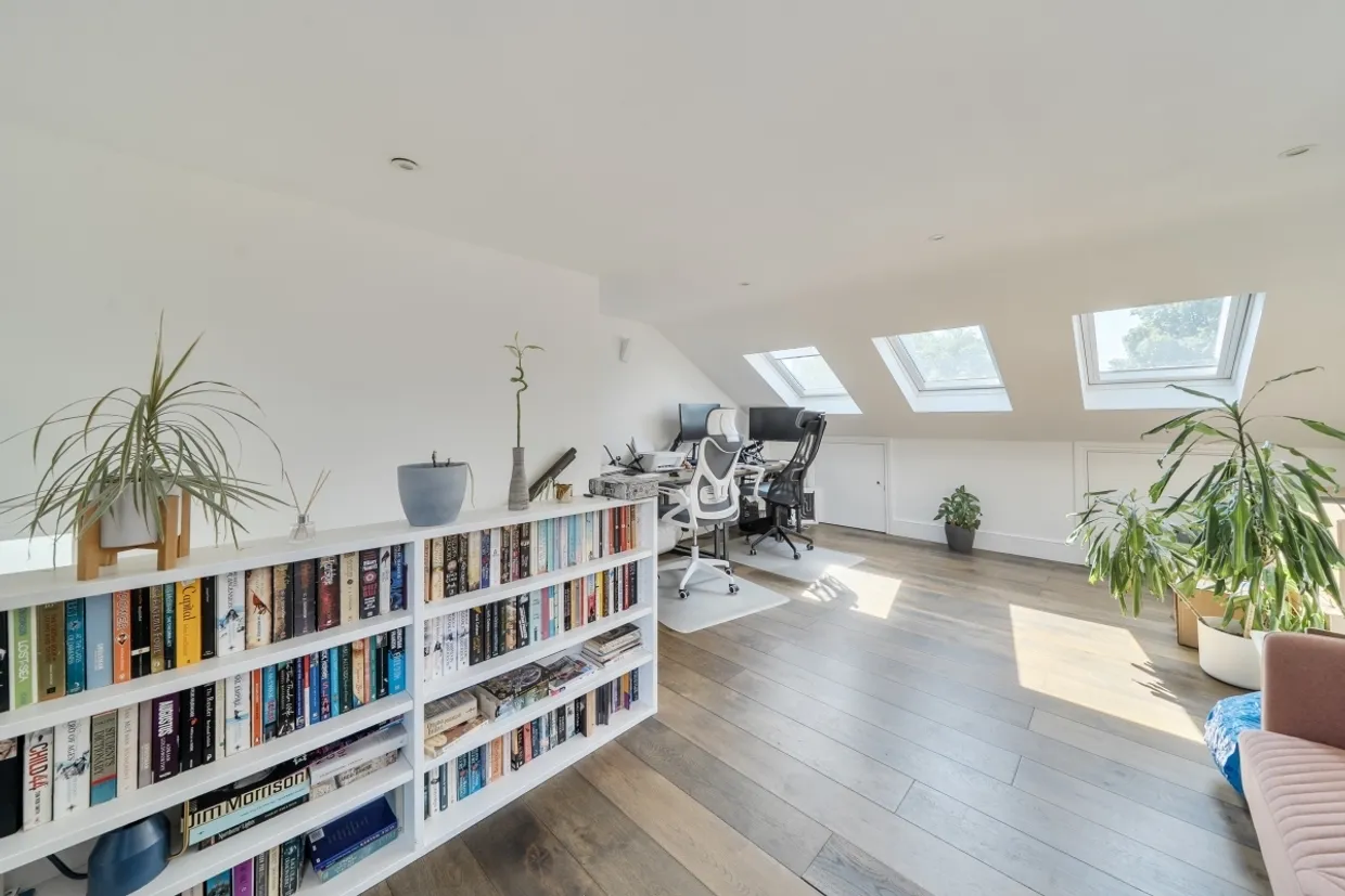 Beaconsfield Road London N15 photo 7