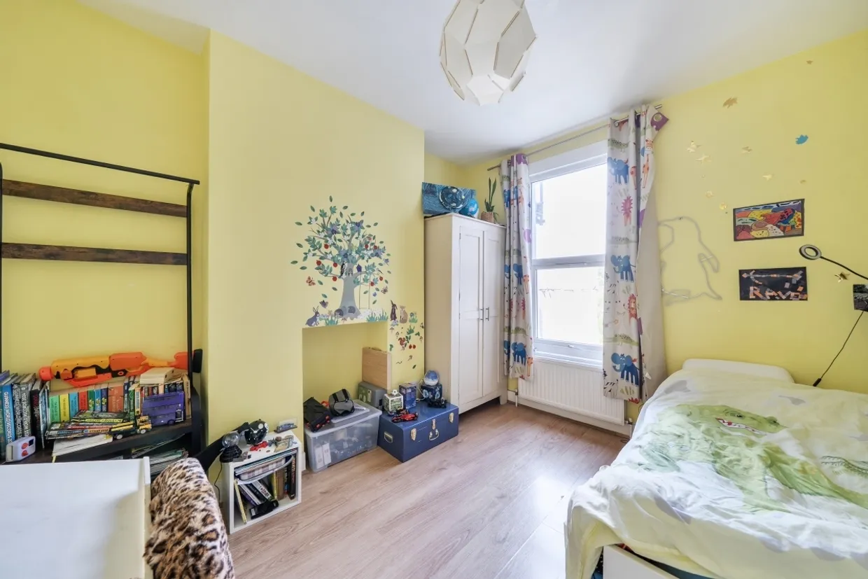 Beaconsfield Road London N15 photo 8