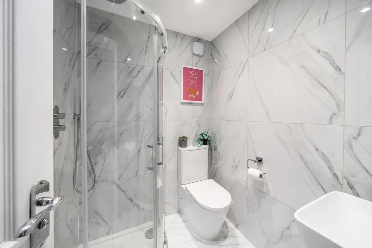 Beaconsfield Road London N15 photo 9