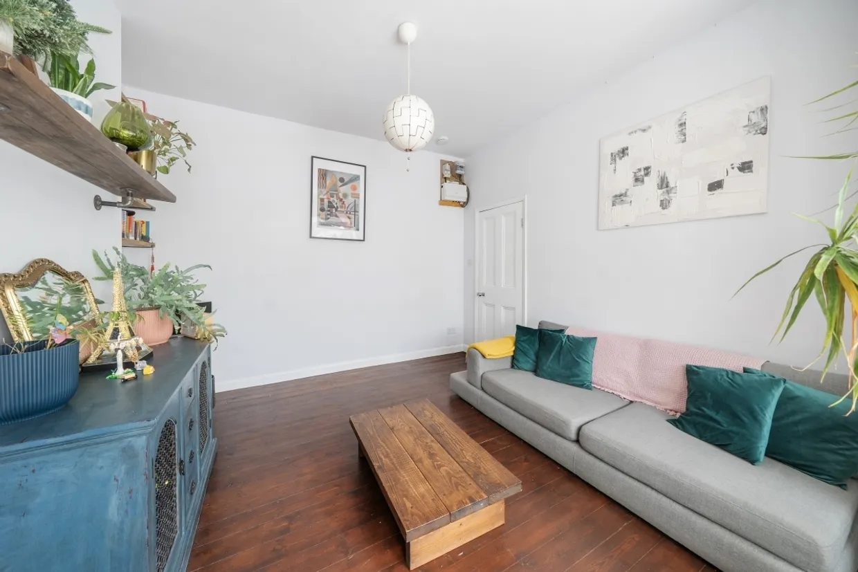 Beaconsfield Road London N15 photo 11