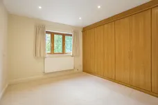 Vicarage Way Gerrards Cross SL9 photo 16
