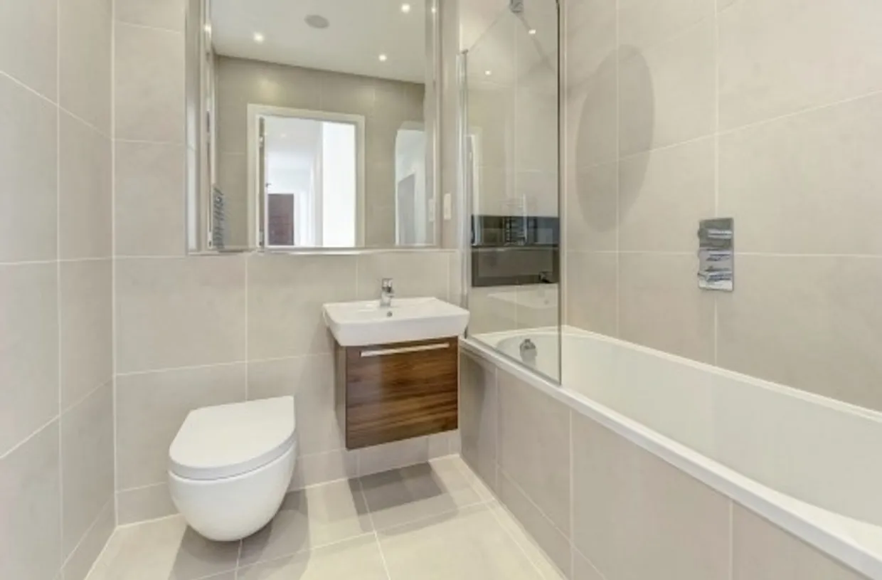 Fairmont Mews London NW2 photo 8