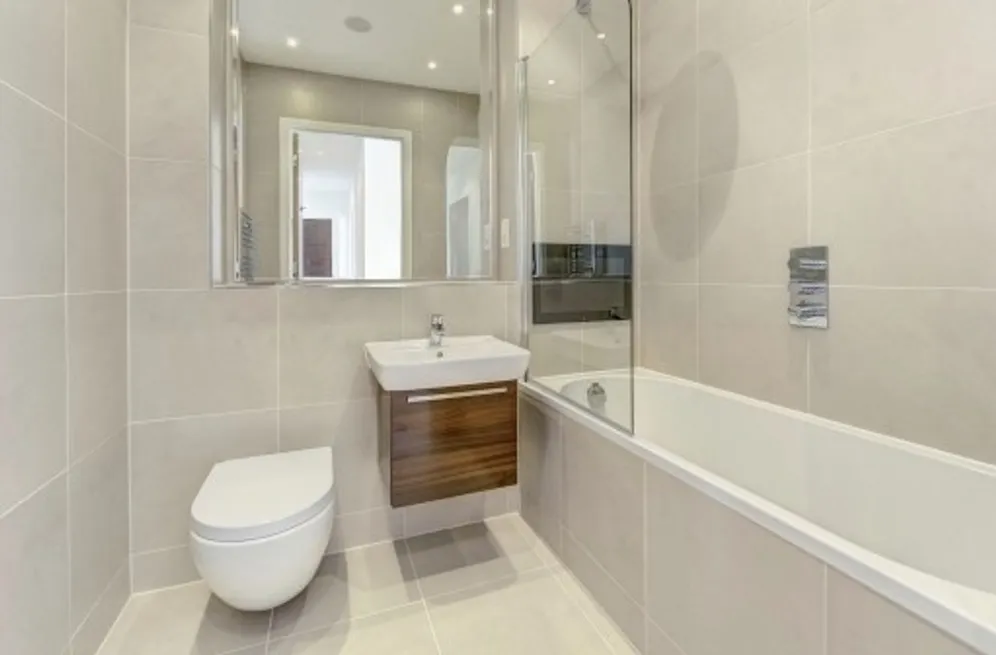 Fairmont Mews London NW2 photo 8