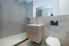 Potters Grove New Malden KT3 photo 6