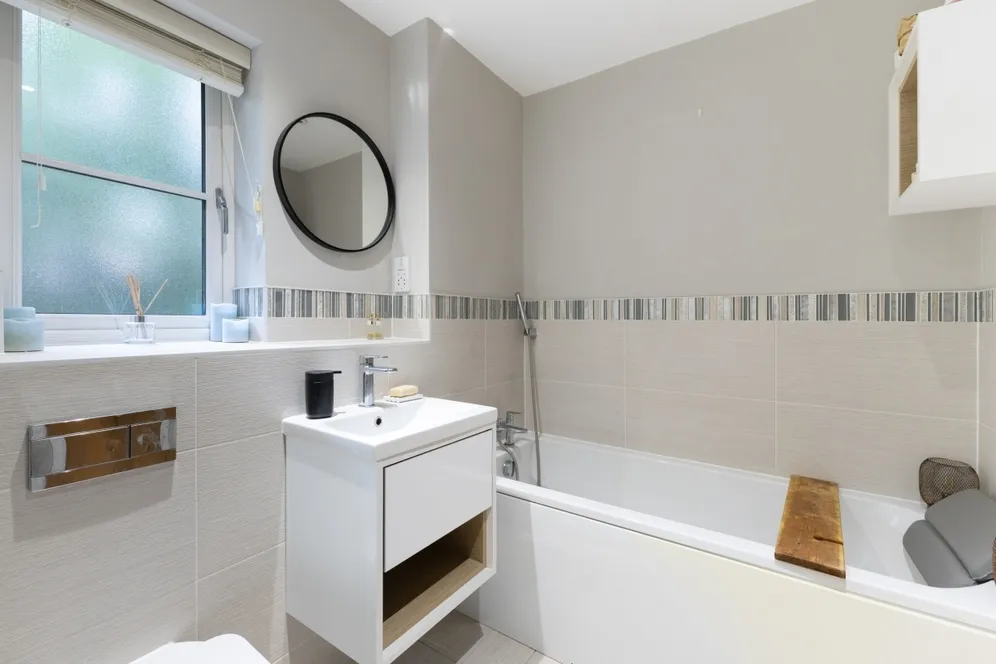 Stembridge Close Newbury RG20 photo 18
