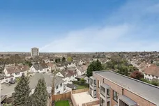 Fairmont Mews London NW2 photo 11