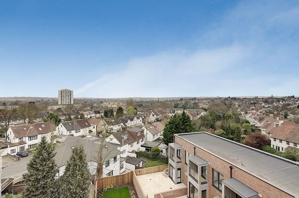 Fairmont Mews London NW2 photo 11